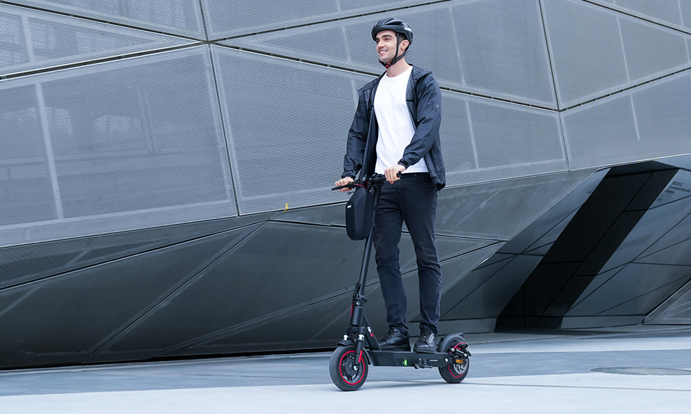 Foldable Electric Scooters: The Smart, Green Way to Commute